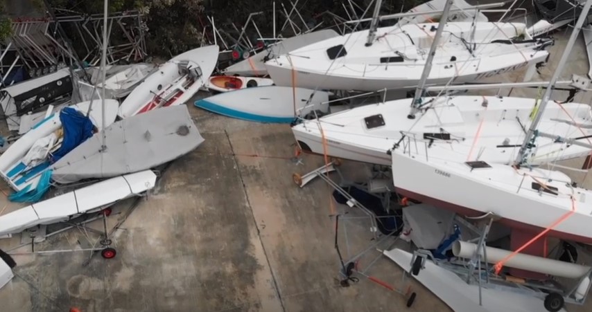 HK boat destroyed in typhoon3